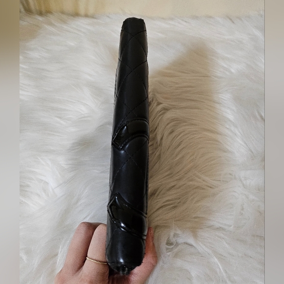 ❌SOLD❌ 🖤 Chanel Cambon Zippy 🖤 - Picture 5 of 15